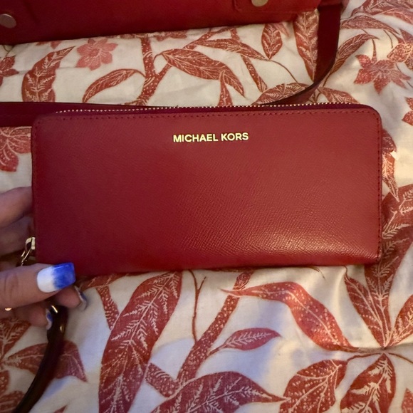 Michael Kors Mercer Leather Tote & wallet - Picture 11 of 16